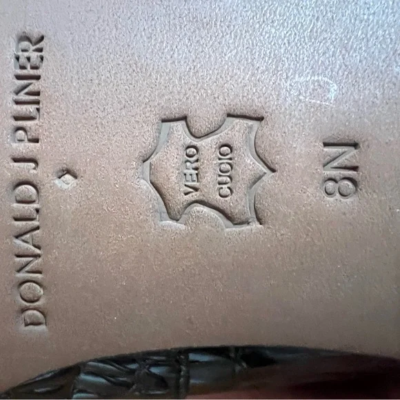 Donald Pliner Women’s Crocco Loafer, Size 8 - Picture 9 of 9